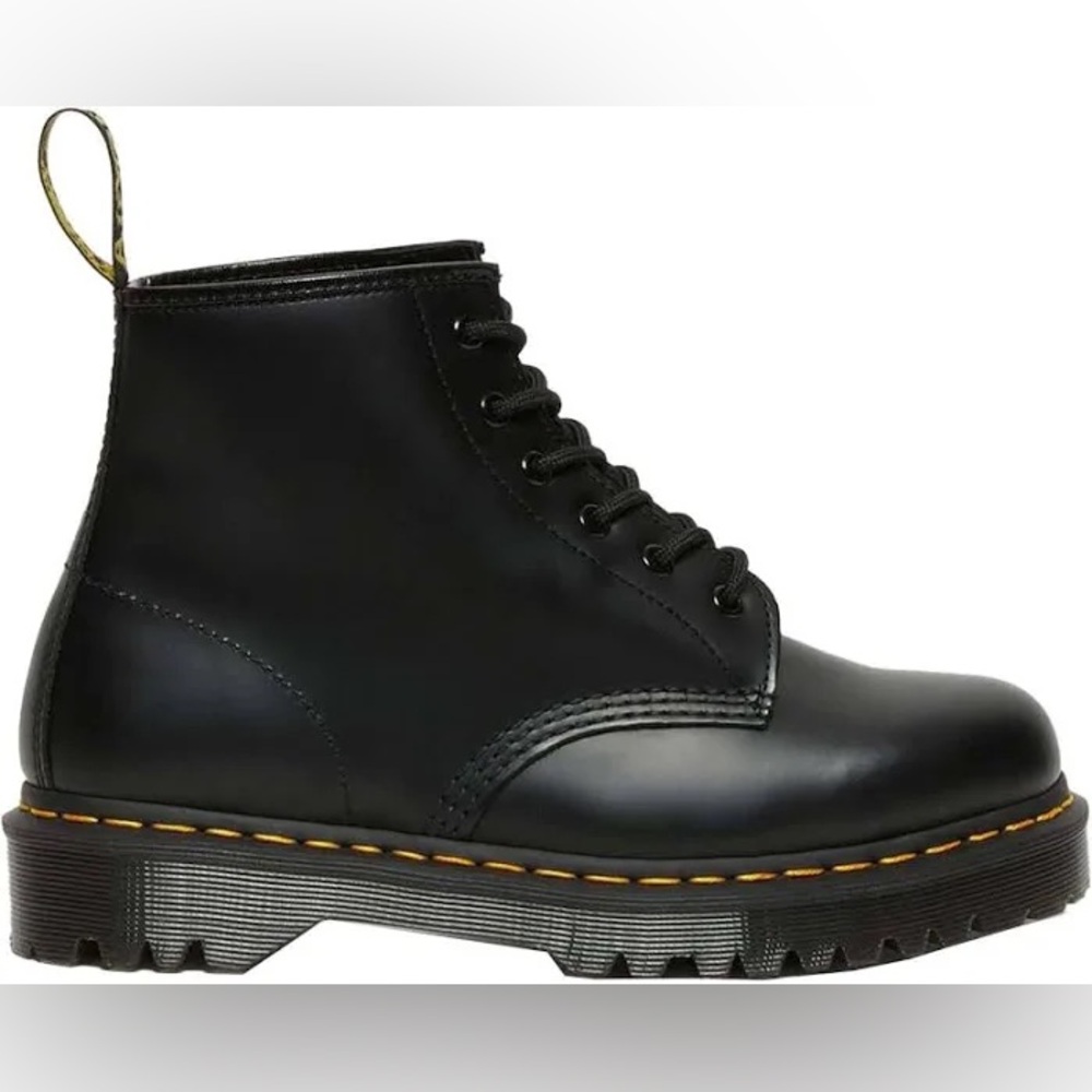 Dr. Martens 101 Bex Smooth Leather Ankle Boots - Unisex 7/8
